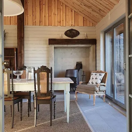 Villa Mere. Private 25 Hectare Estate By The Sea *
